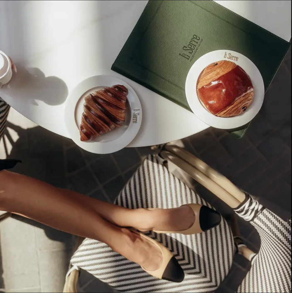 her-table
